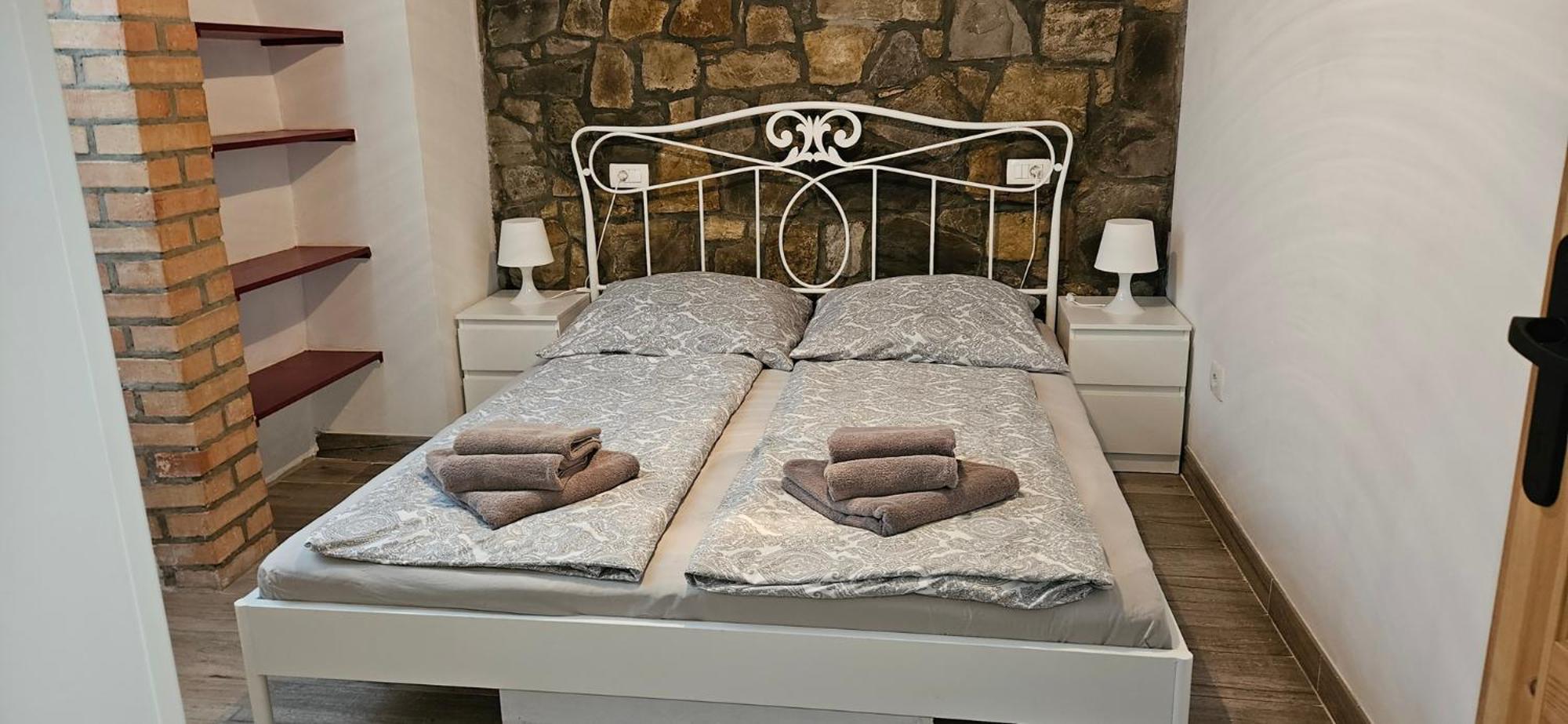 Apartments Laguna Gisela Изола Экстерьер фото